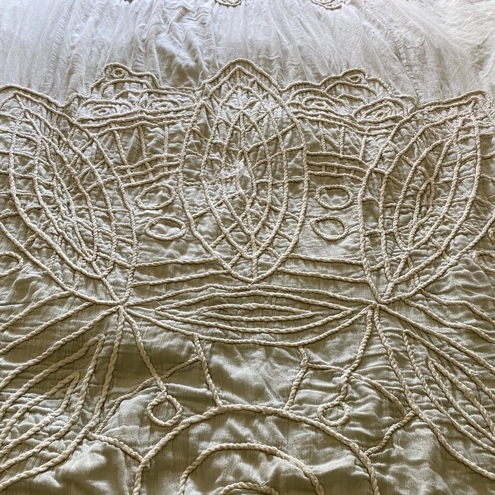 Anthropologie king size duvet